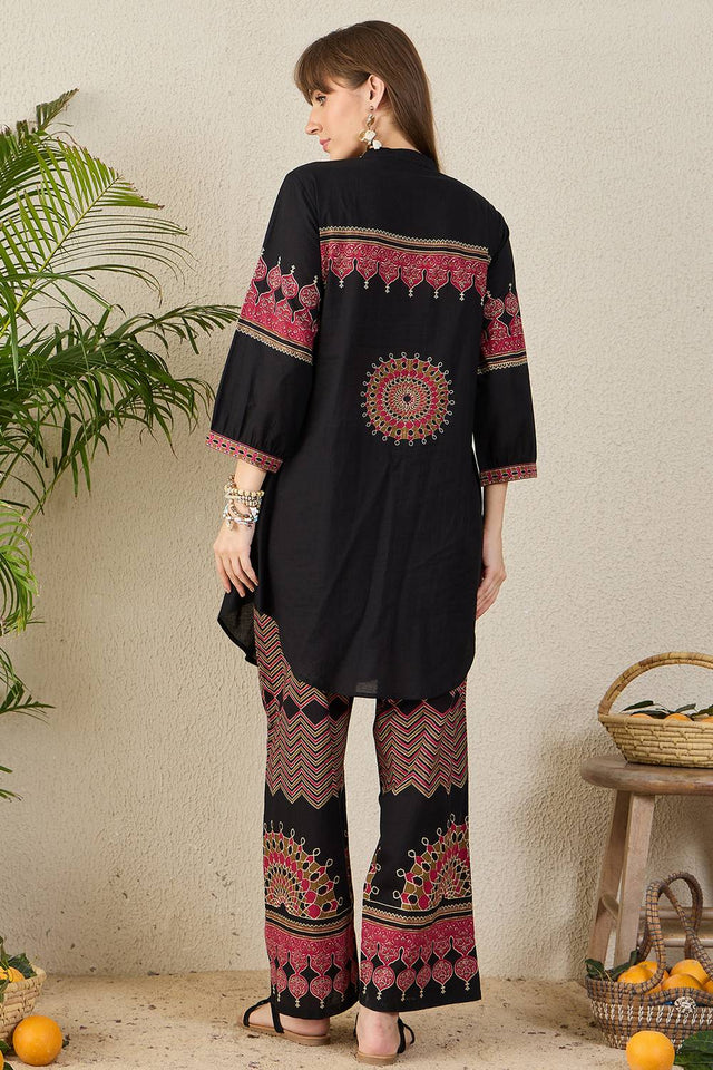 Black Embroidered Cotton Kurti Pant Set (IDKS0BK12176)
