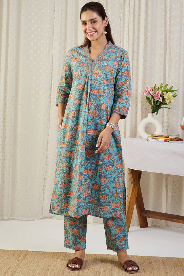 Blue Floral Printed Cotton Kurti Pant Set (IDKS0BL11671)