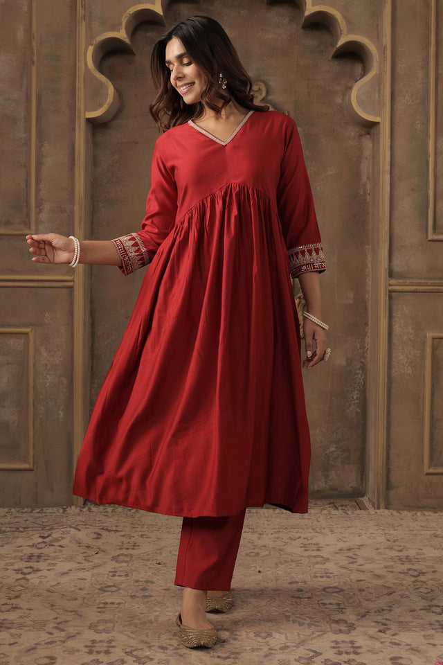 Red Solid Liva Kurti Pant Set (IDKS1RD12303)