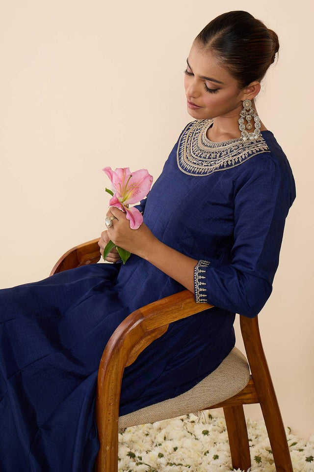 Blue Embroidered Silk Blend Kurti Pant Set (IDKS9BL11783)
