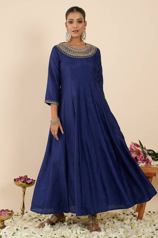 Blue Embroidered Silk Blend Kurti Pant Set (IDKS9BL11783)