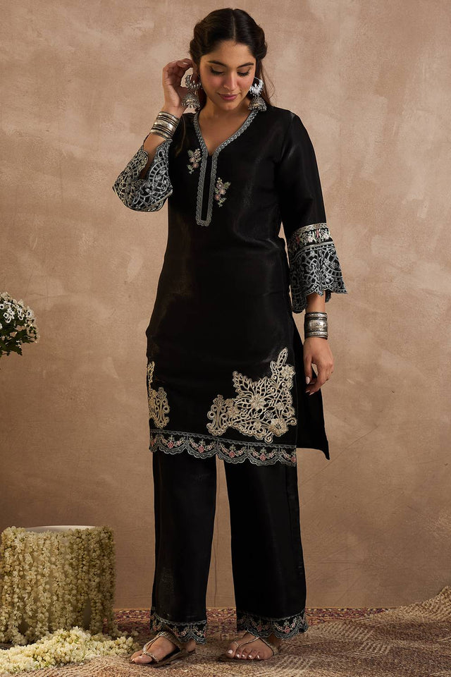 Black Embroidered Silk Blend Kurti Pant Set (IDST9KS112)