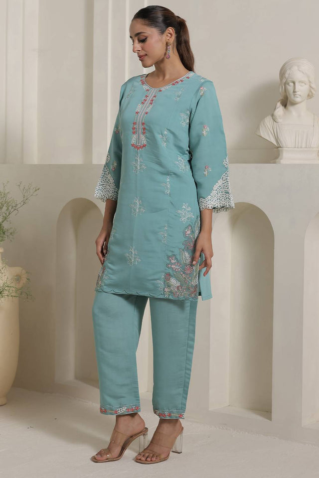Turquoise Floral Embroidered Silk Blend Kurti Pant Set (IDST9KS116)