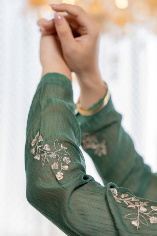 Green Floral Embroidered Chanderi Kurti Pant Set (MV-646)