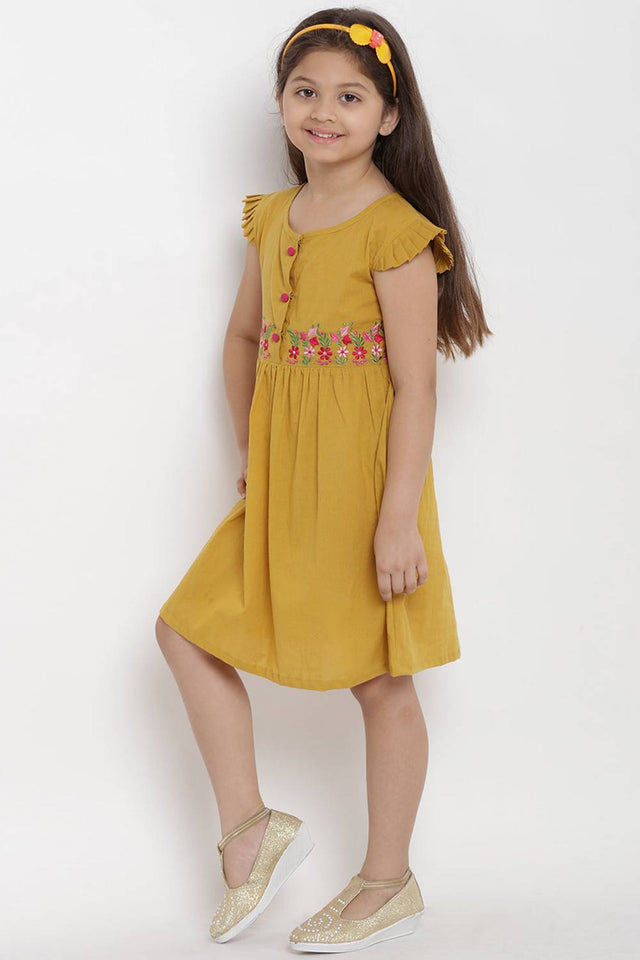 Girl's Yellow Solid Flared Cotton Flared Dress