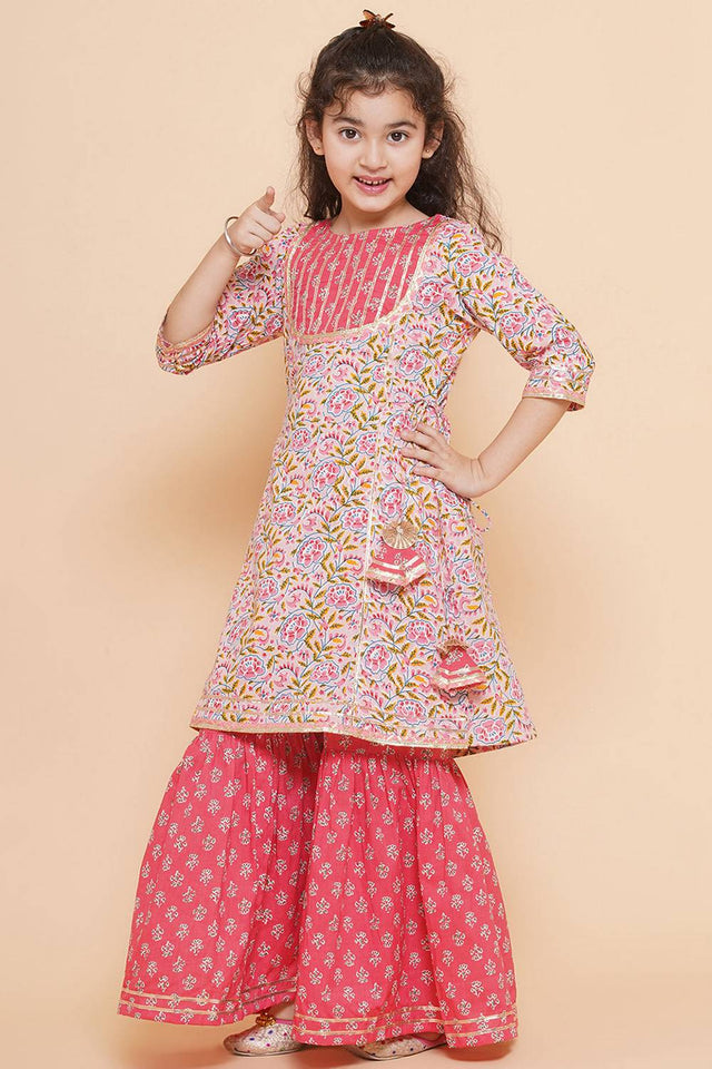 Girl's Pink Floral Printed Cotton Kurta Set