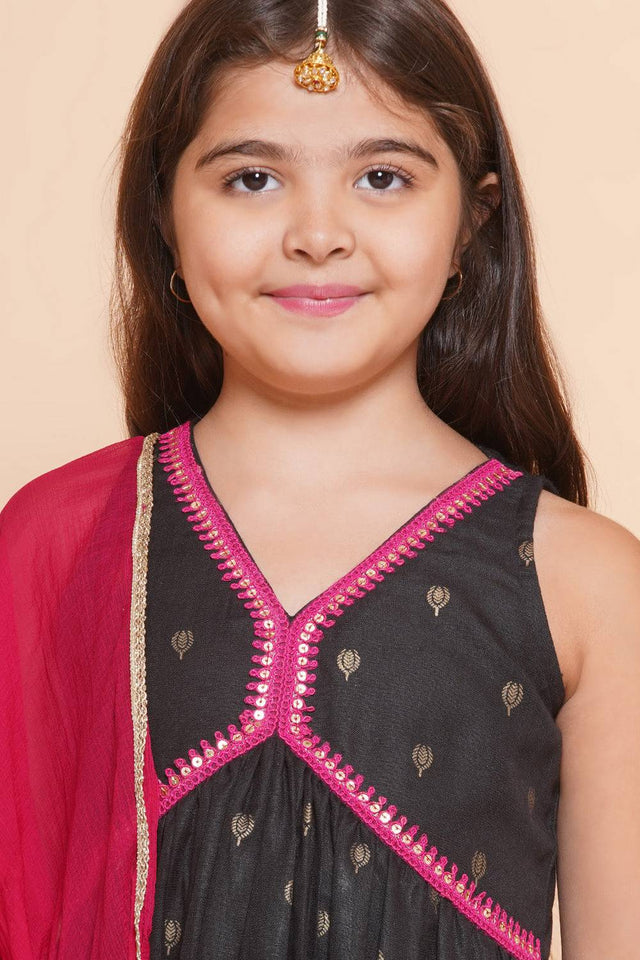 Girl's Black Ethnic Motifs Printed Cotton Kurta Set