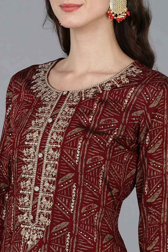 Red Silk Blend Embroidered Round Neck Kurti