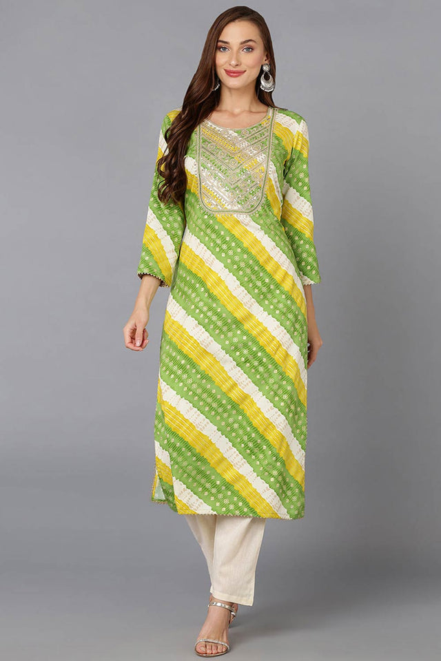 Green Cotton Embroidered Round Neck Kurti