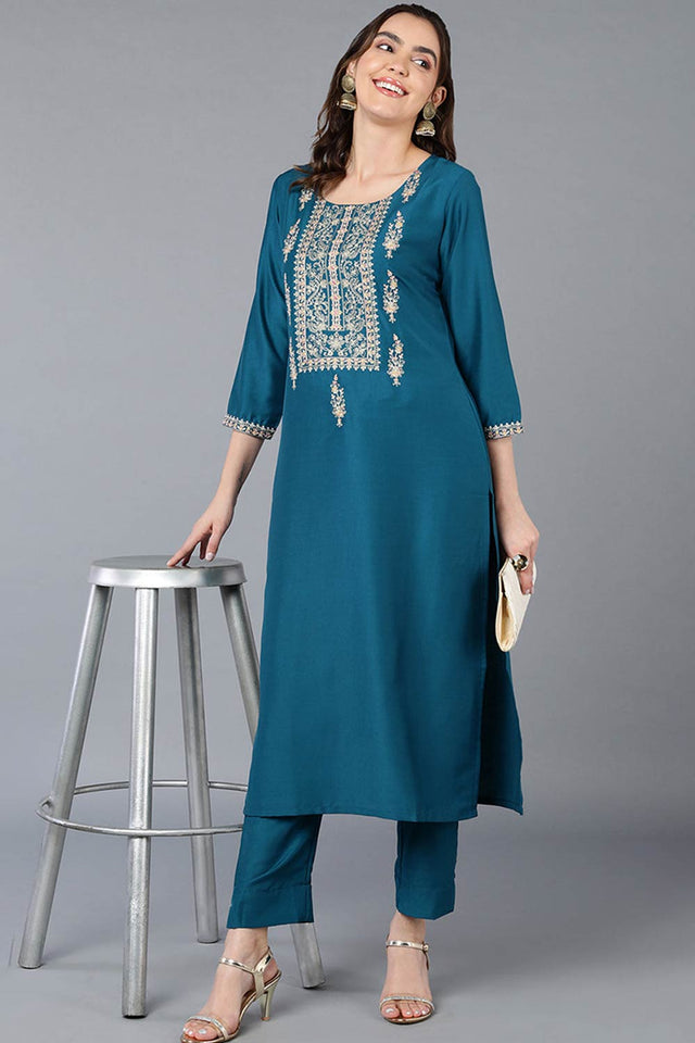 Green Silk Blend Embroidered Round Neck Kurti