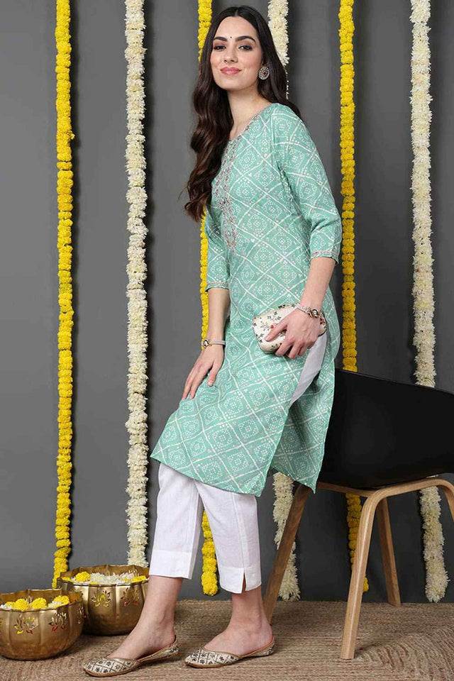 Green Cotton Blend Bandhani Round Neck Kurti
