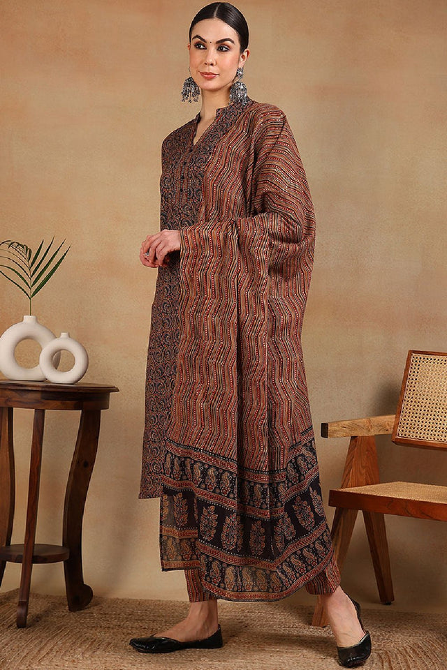 Navy Blue Rayon Blend Ethnic Motifs Printed Straight Cut Suit Set