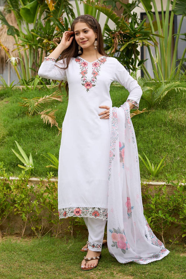 White Floral Embroidered Viscose Kurti Pant Set