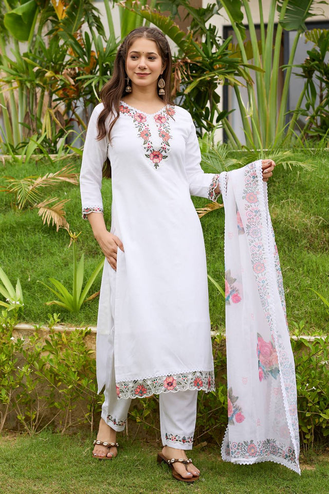 White Floral Embroidered Viscose Kurti Pant Set