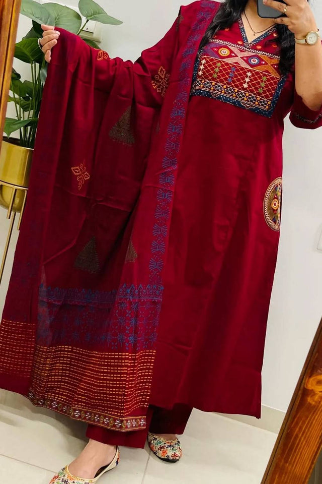 Maroon Embroidered Cotton Kurti Pant Set (NYS-151336-Maroon)