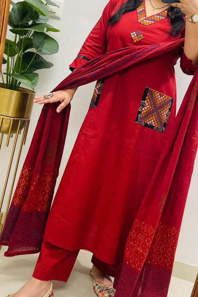 Red Embroidered Cotton Kurti Pant Set (NYS-151339JKW-Red)