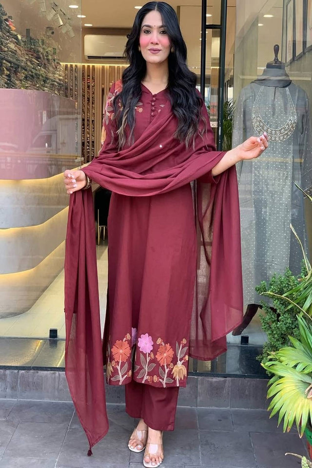 Maroon Floral Embroidered Cotton Kurti Pant Set (NYS-F1241Z-Maroon)