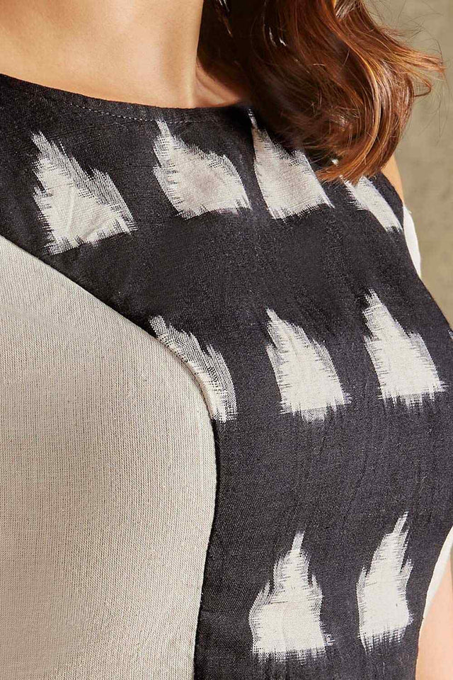 White Cotton Printed Sleeveless Blouse