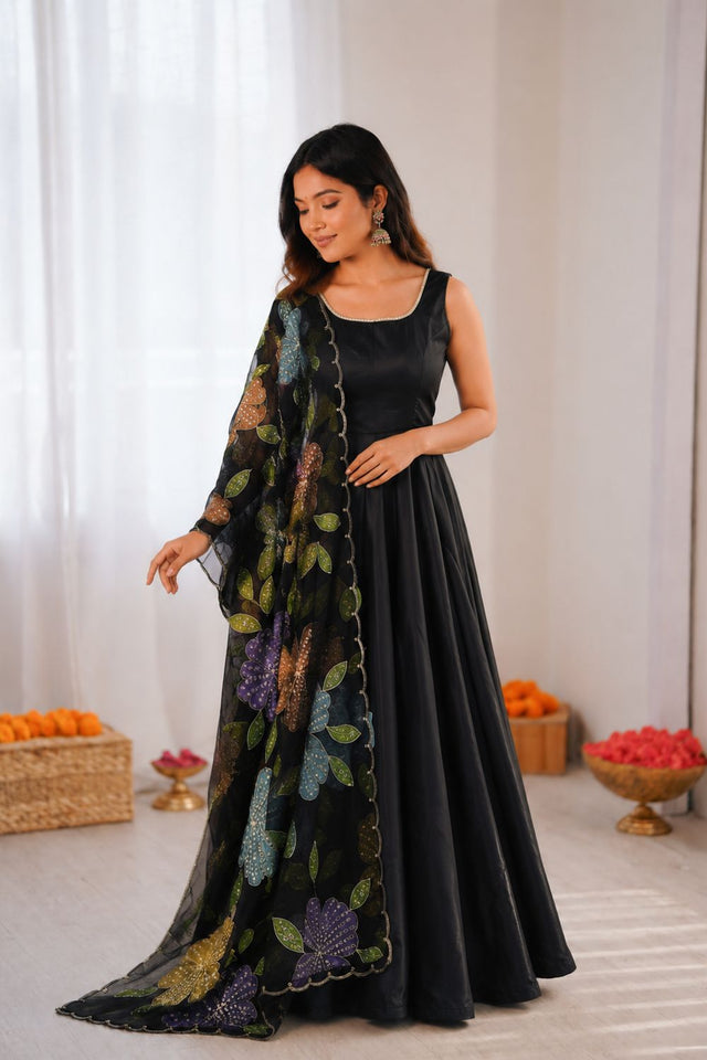 Black Solid Crepe Anarkali Suit (RT-6035)