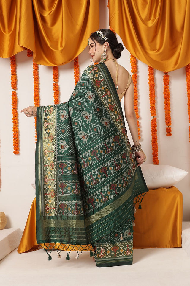 Green Ikkat Woven Silk Saree (SZ-WVPATOLA-3269)