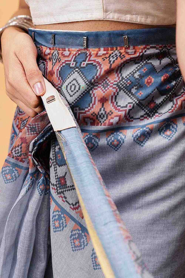 Grey Floral Printed Cotton Blend Ready to Wear Saree