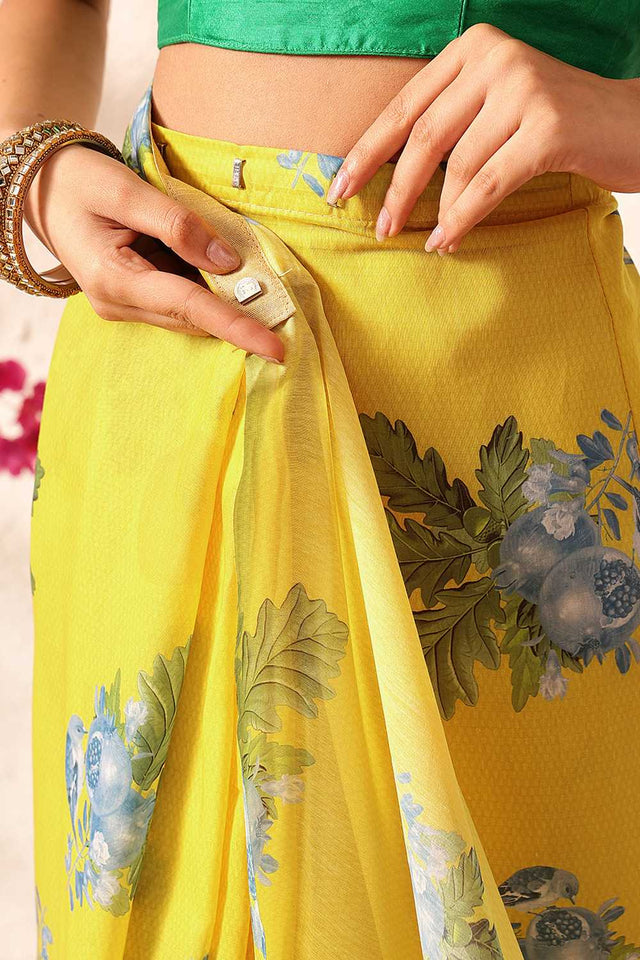 Yellow Abstract Printed Mul Cotton Ready to Wear Saree