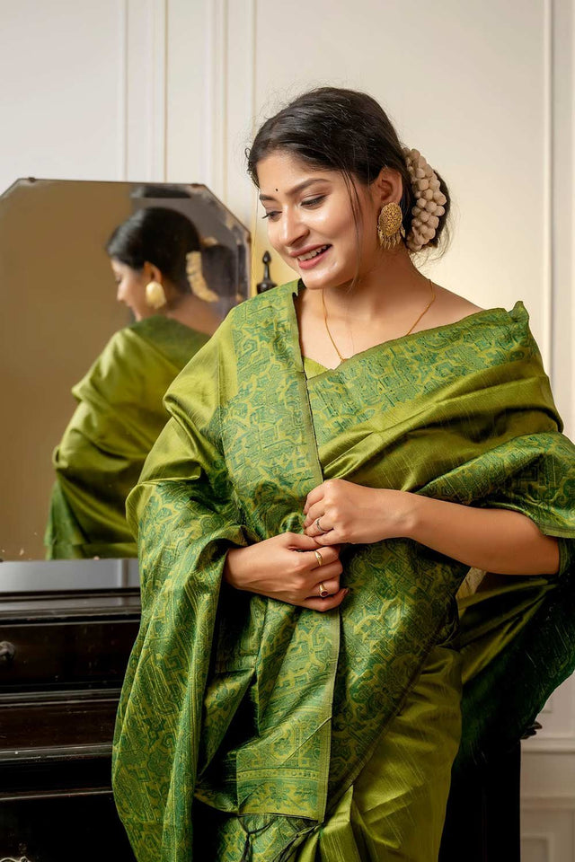 Green Handloom Raw Silk Weaving Saree
