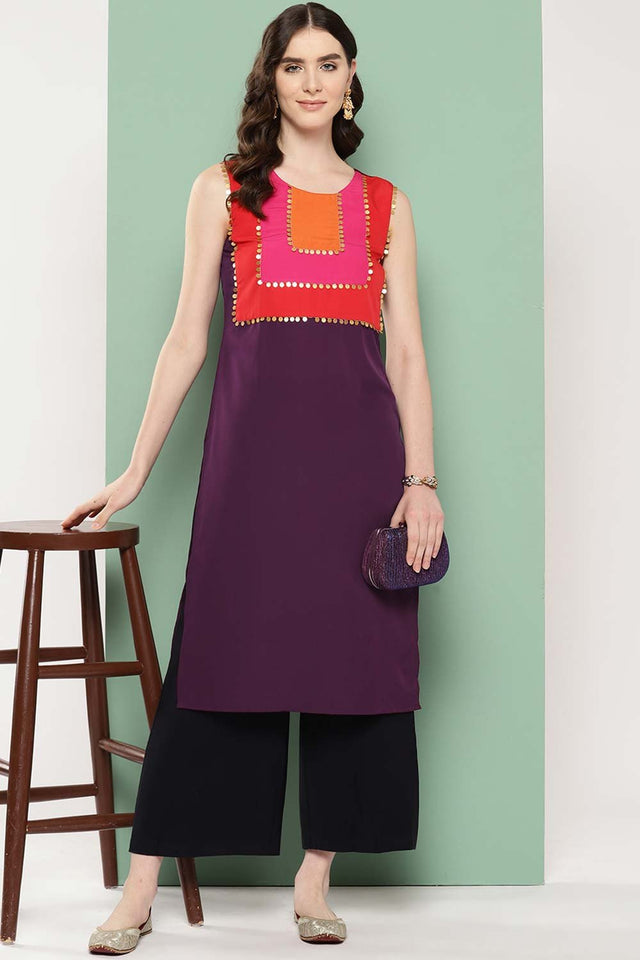 Women's Burgundy Crepe Solid Kurti