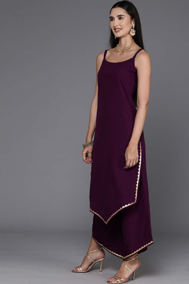 Women's Burgundy Poly Crepe Solid Kurti Set With Dupatta