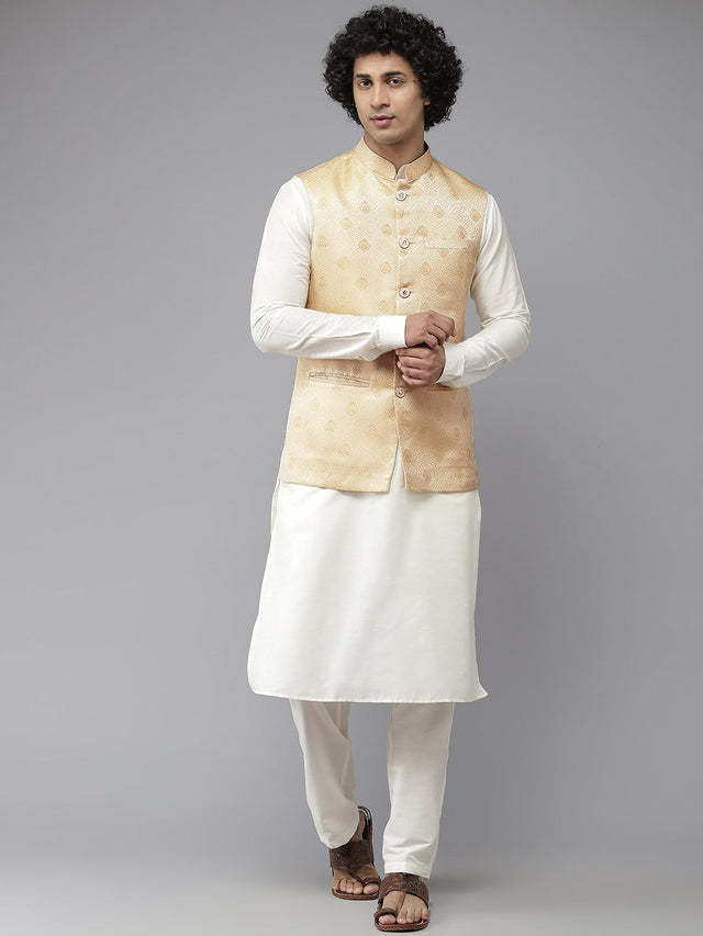 Buy Men's Off-White Silk Jacquard Woven Design Kurta Pajama Jacket Set Online - Side