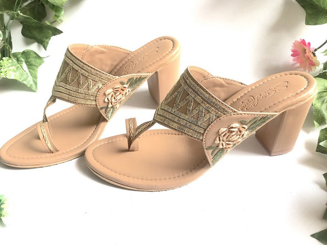 Vegan Leather Kolhapuri Block Heels In Gold