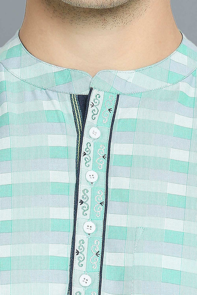 Men's Green And White Cotton Embroidered Full Sleeves Short Kurta