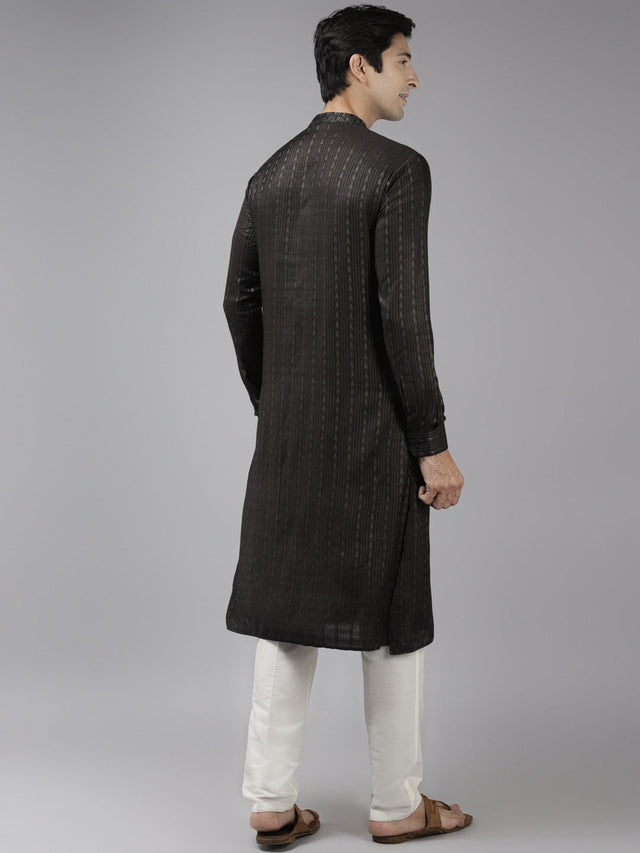 Buy Men's Oliveâ Cotton Woven Thread Work Straight Kurta Online - Back