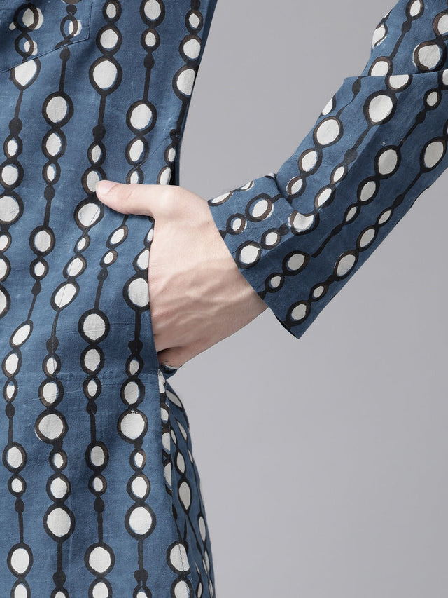 Buy Men's Blue Cotton Printed Straight Kurta Online - Side