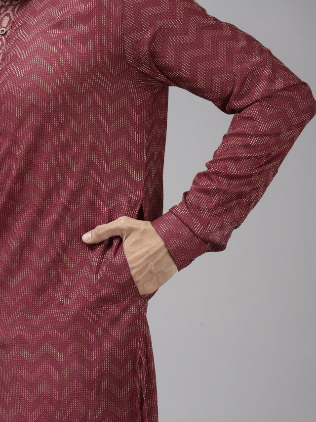 Buy Men's Burgundy Art Silk Woven Thread Work Kurta Pajama Set Online - Zoom In