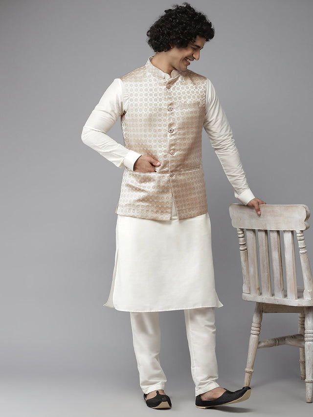 Buy Men's Off-White Silk Jacquard Woven Design Kurta Pajama Jacket Set Online - Zoom In