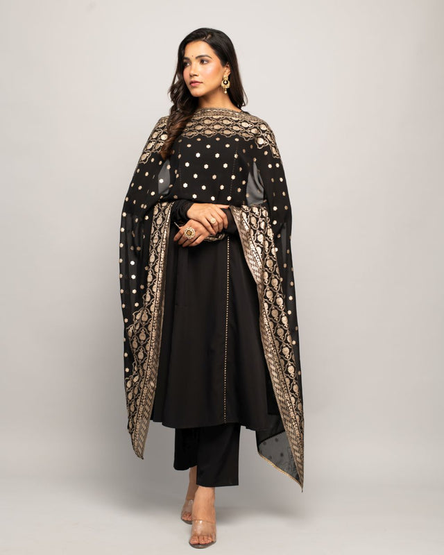 Black Crepe Printed Kurti Pant Set