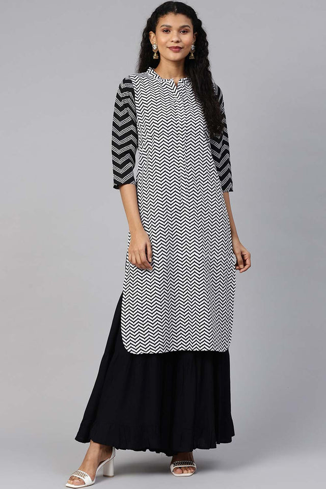 Black Crepe Chevron Print Kurti