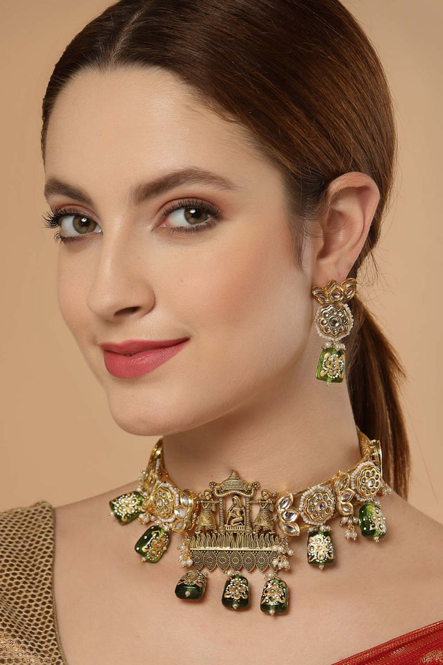Green And White Gold-Plated Kundan And Pearls Dangler Earring