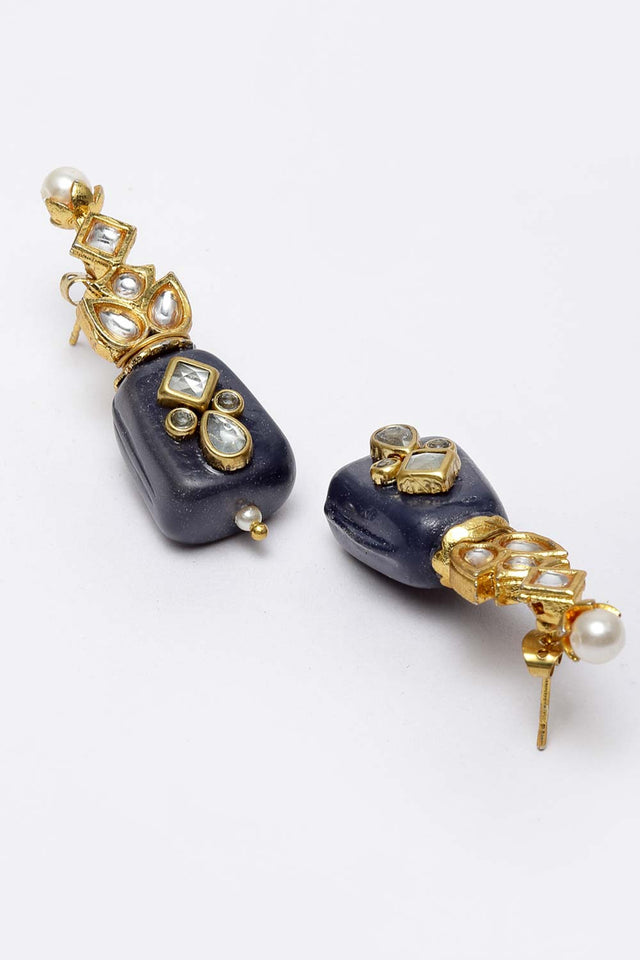 Black And White Gold-Plated Kundan And Pearls Dangler Earring