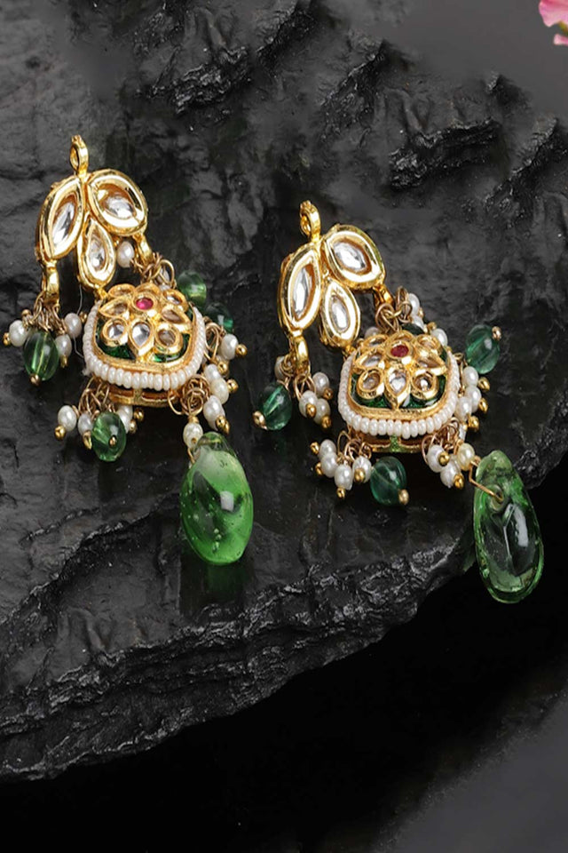 Green And White Drop Earring With Kundan And Pearls