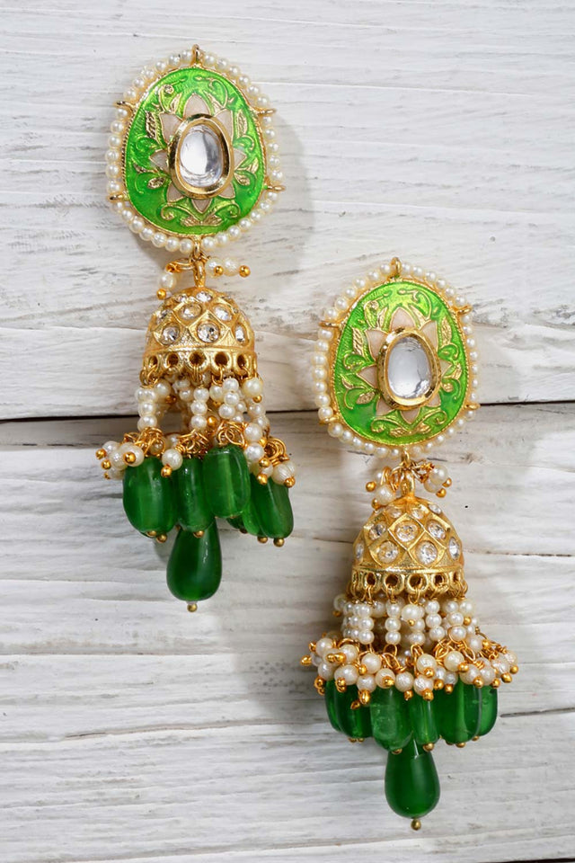 Green Gold-Plated Kundan And Pearls Jhumka Earring
