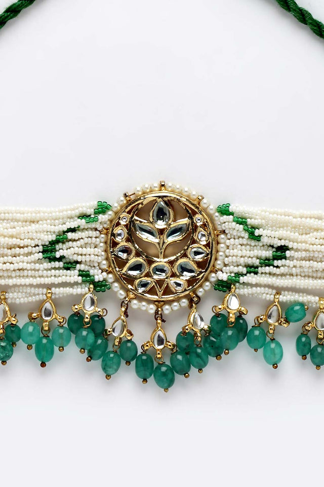 Green And White Gold-Plated Kundan And Pearls Necklace
