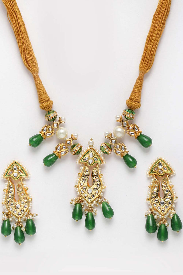 Green And Orange Gold-Plated Kundan And Pearls Jewelry Set