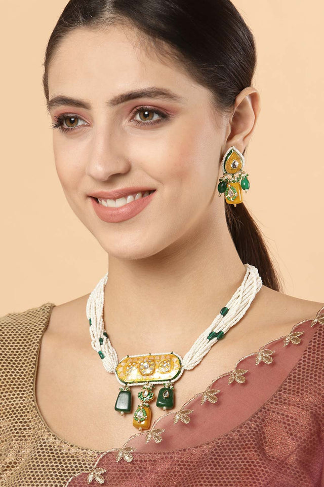 Green And White Gold-Plated Kundan And Pearls Jewelry Set