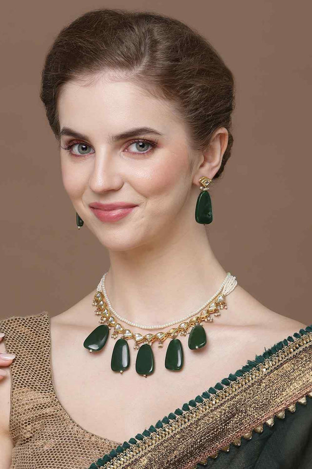 Green And Gold Necklace With Earring Jeweler Set Kundan And Pearls