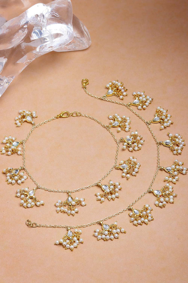 Gold And White Gold-Plated Kundan And Pearls Anklet