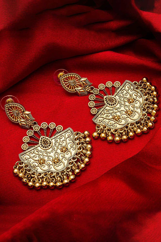 Women's Alloy Large Dangle Earrings In Gold