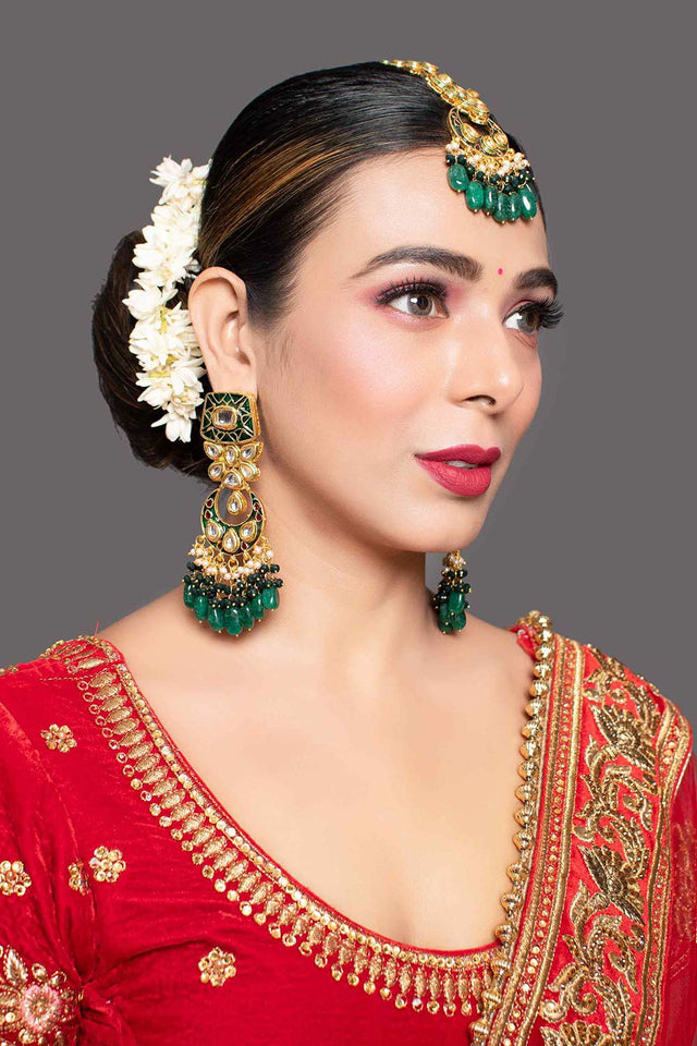 Handcrafted Kundan Emerald Beaded Earrings With Maangtikka (FEMBD014)