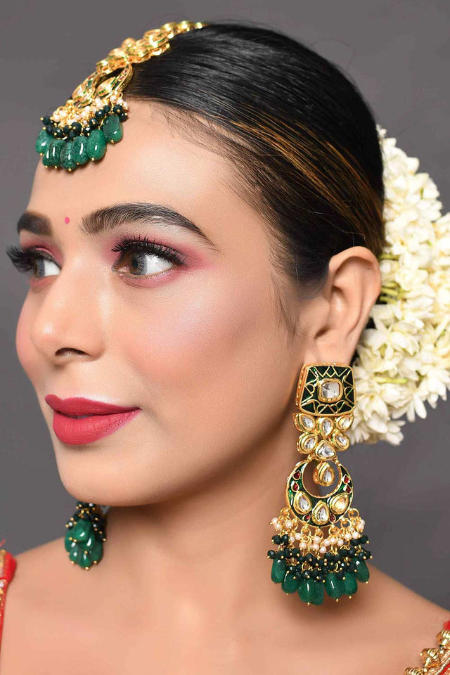 Handcrafted Kundan Emerald Beaded Earrings With Maangtikka (FEMBD014)